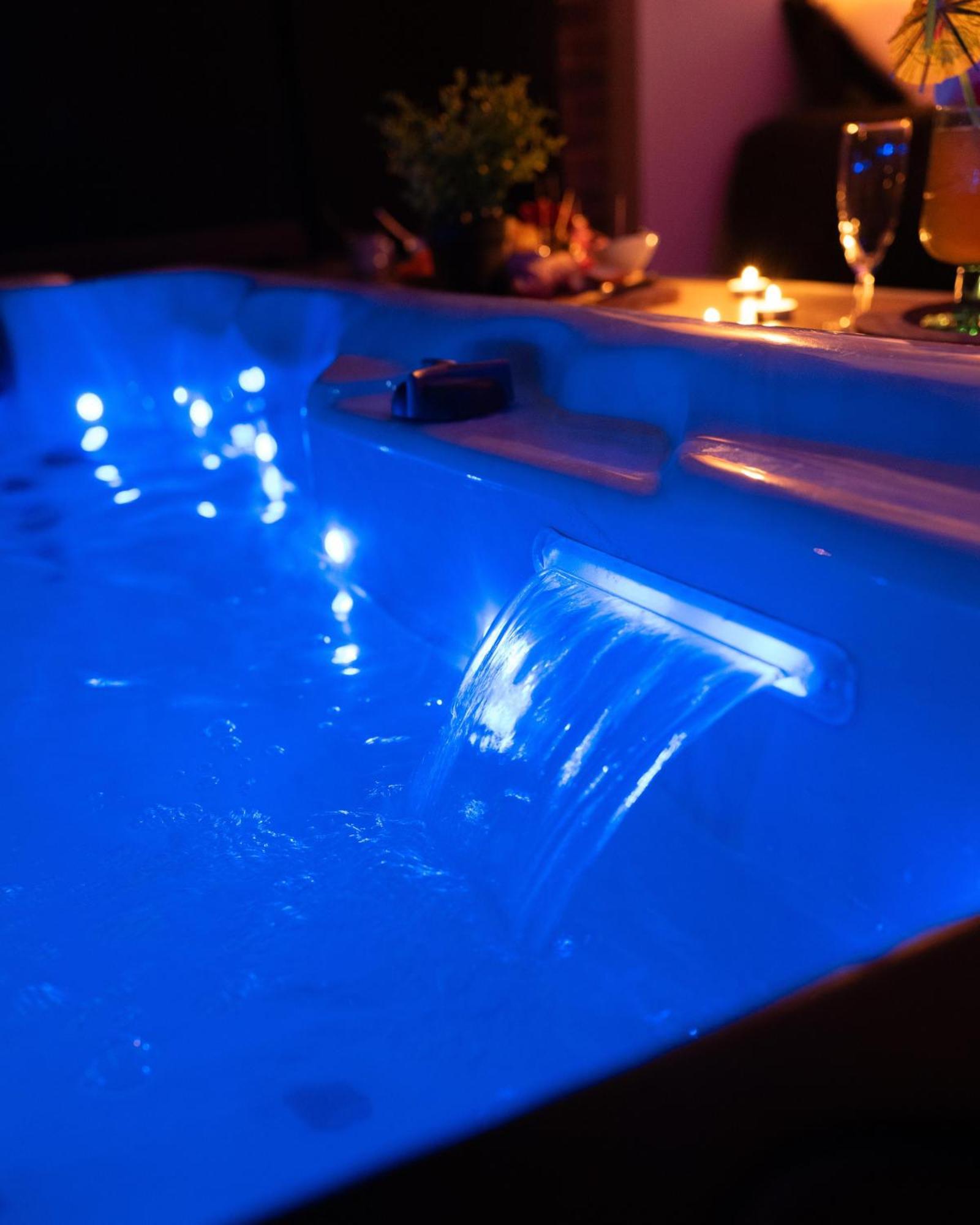 Chambre Romantique Avec Spa Privatif Ferriere-la-Grande Exterior foto